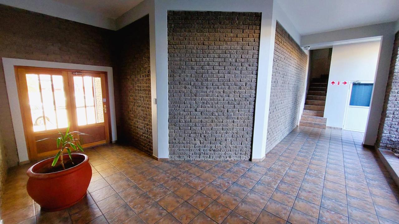 סווקופמונד Nautilus 2 Bedroom Self-Catering Apartment מראה חיצוני תמונה