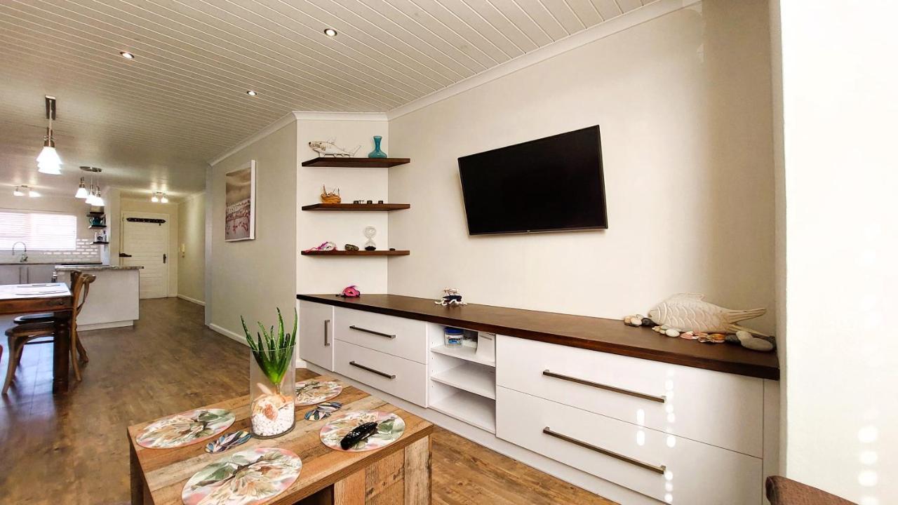 סווקופמונד Nautilus 2 Bedroom Self-Catering Apartment מראה חיצוני תמונה