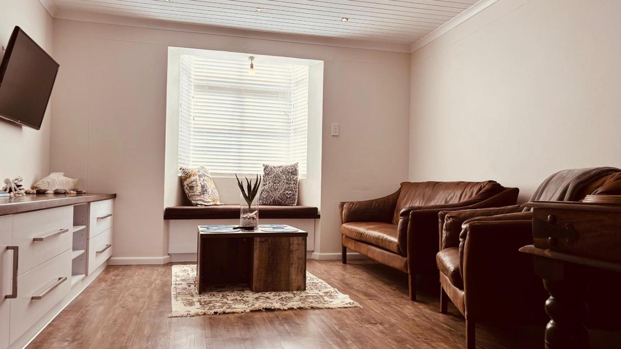 סווקופמונד Nautilus 2 Bedroom Self-Catering Apartment מראה חיצוני תמונה